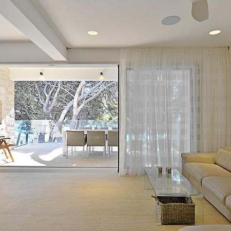 Chiponsky One - 5 Star Beachfront Property Bol Ngoại thất bức ảnh