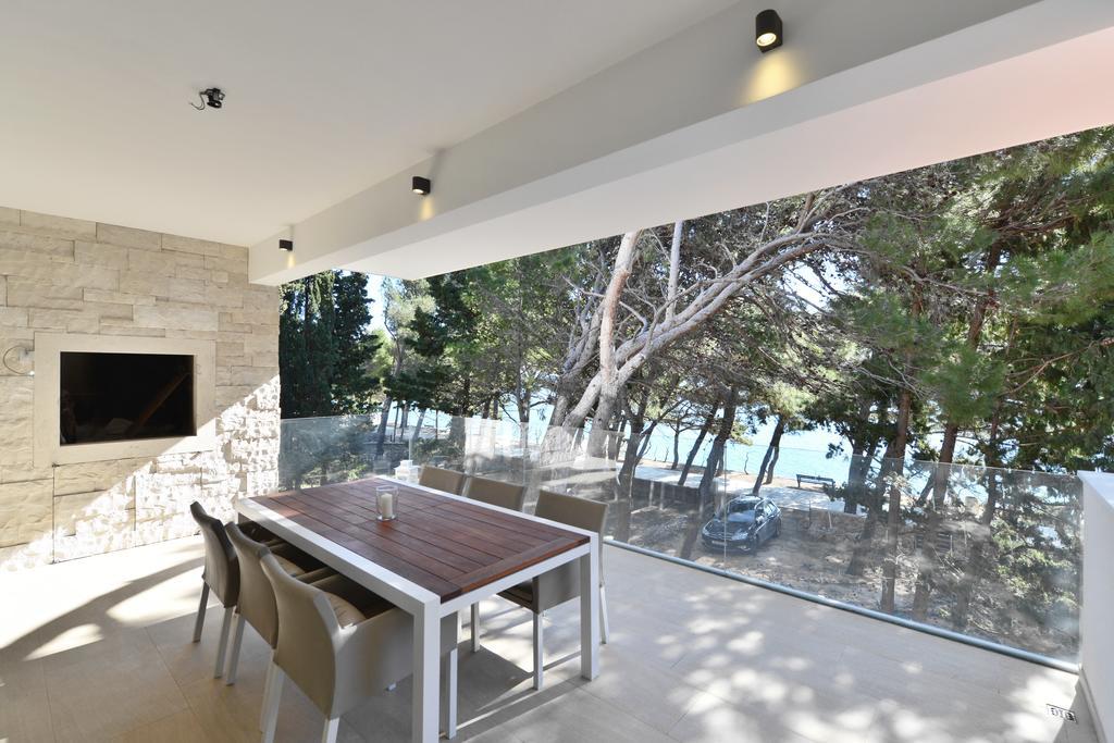 Chiponsky One - 5 Star Beachfront Property Bol Ngoại thất bức ảnh