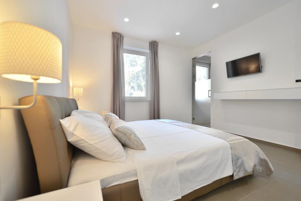Chiponsky One - 5 Star Beachfront Property Bol Ngoại thất bức ảnh
